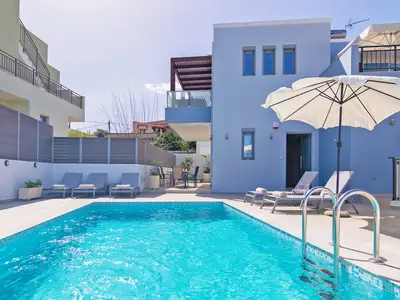 PoolOfHouse