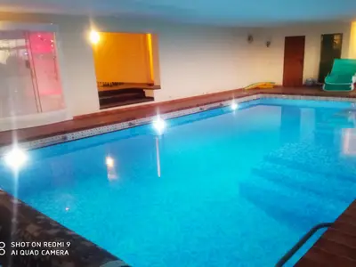 PoolOfHouse