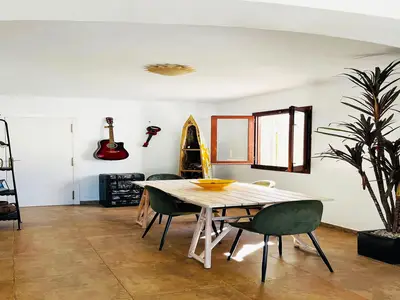DiningRoom