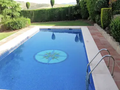 PoolOfHouse