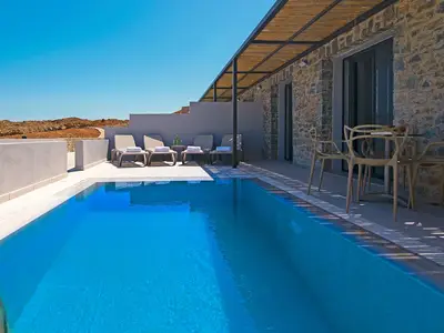 PoolOfHouse