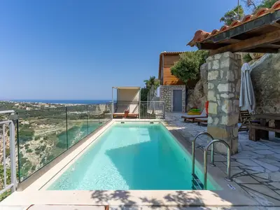 PoolOfHouse