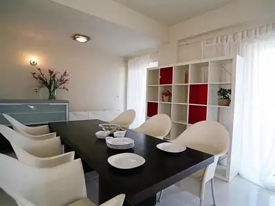 DiningRoom