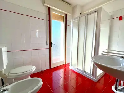 BathRoom BathRoom