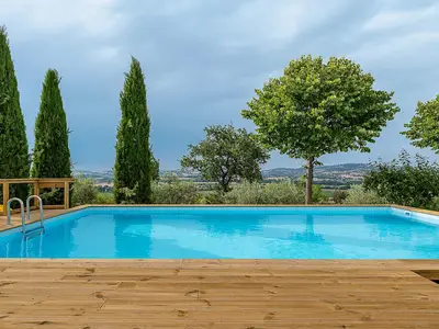 PoolOfHouse