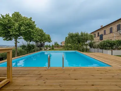 PoolOfHouse