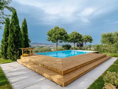 PoolOfHouse