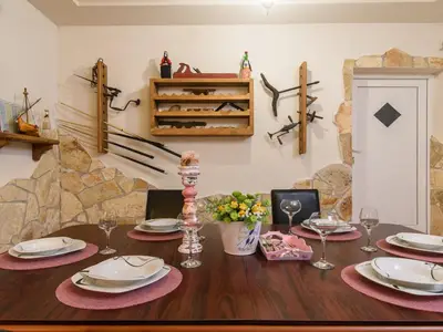 DiningRoom