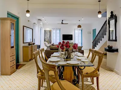 DiningRoom
