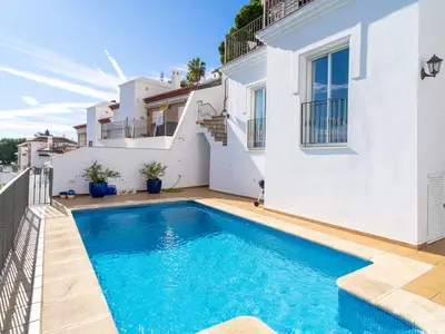 PoolOfHouse