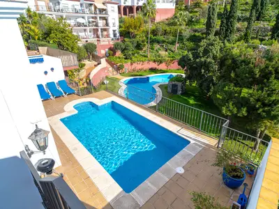 PoolOfHouse