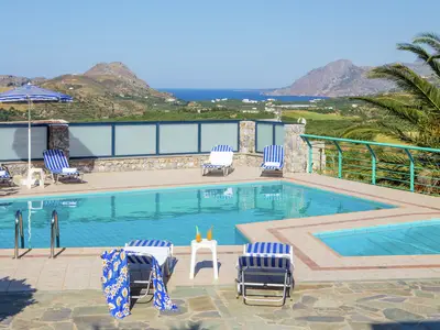 PoolOfHouse