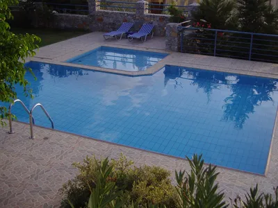 PoolOfHouse
