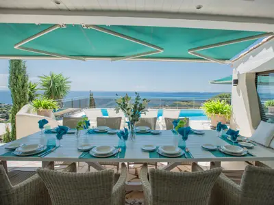 Terrasse / Balkon