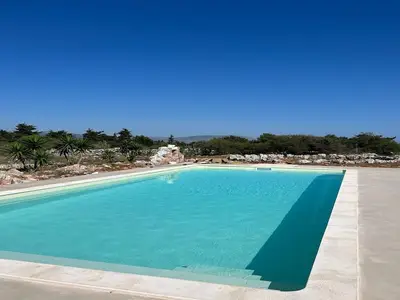 PoolOfHouse