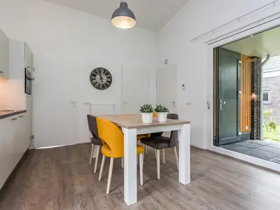 DiningRoom
