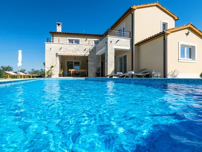 Villa für 10 Personen (230 m²) in Sošići 2/10