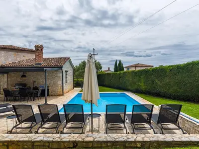 Villa für 8 Personen (170 m²) in Barat 2/10