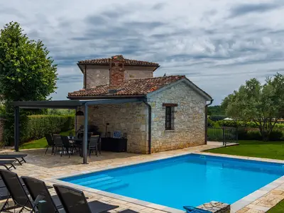 Villa für 8 Personen (170 m²) in Barat 4/10