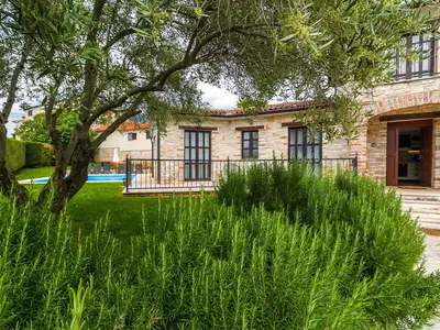 Villa für 8 Personen (170 m²) in Barat 7/10