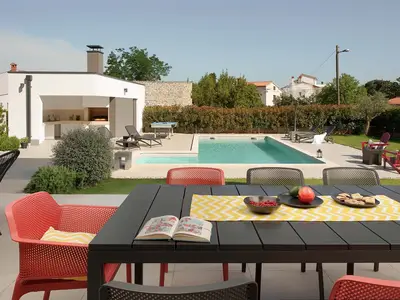 Villa für 8 Personen (274 m²) in Pula (Istarska) 4/10