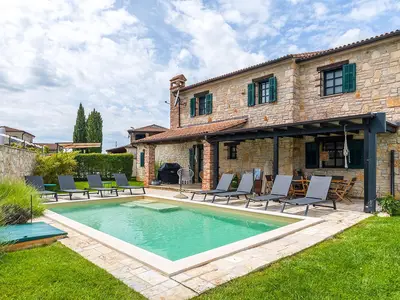 Villa für 8 Personen (160 m²) in Barat 3/10