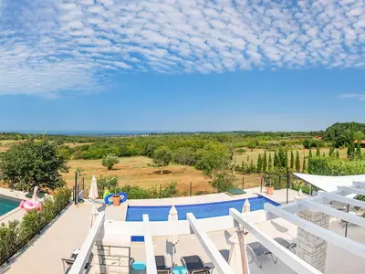 Villa für 8 Personen (240 m²) in Deklevi 4/10