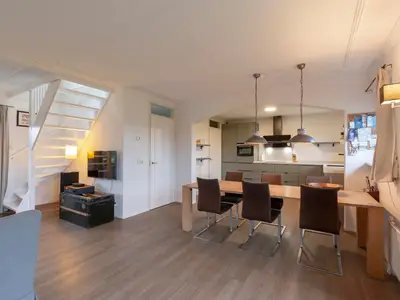 DiningRoom