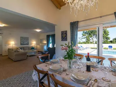 Villa für 8 Personen (200 m²) in Klarići 8/10