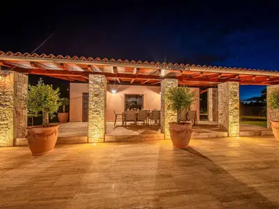 Villa für 10 Personen (520 m²) in Hrboki 5/10