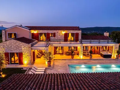 Villa für 10 Personen (520 m²) in Hrboki 6/10
