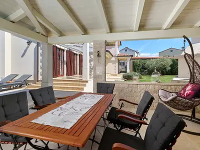 Villa für 6 Personen (139 m²) in Cancini 5/10