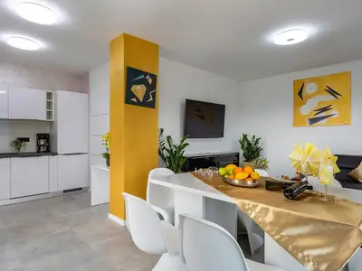 Villa für 6 Personen (120 m²) in Pulgarija Čepić 3/10