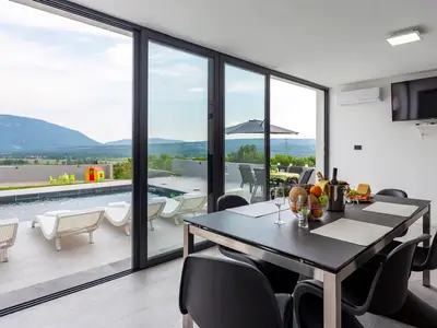 Villa für 6 Personen (120 m²) in Pulgarija Čepić 5/10