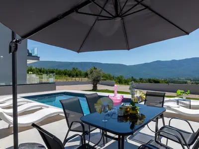 Villa für 6 Personen (120 m²) in Pulgarija Čepić 6/10