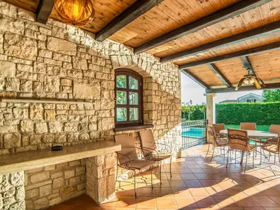 Villa für 11 Personen (625 m²) in Barat 7/10