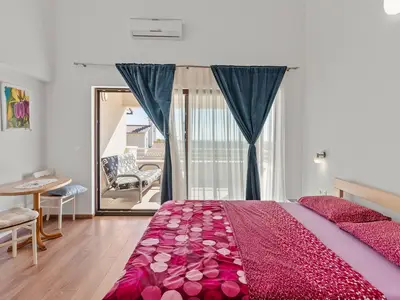 Villa für 8 Personen (200 m²) in Barat 10/10
