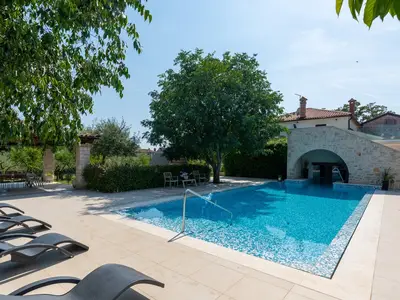 Swimming pool of Villa LV