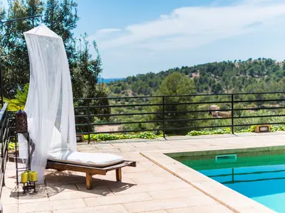 PoolOfHouse