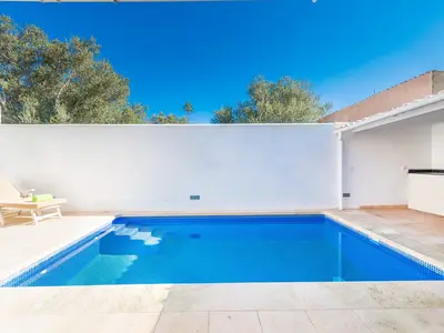 PoolOfHouse