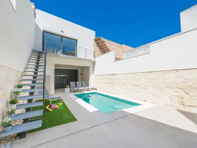 PoolOfHouse