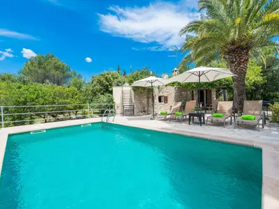 PoolOfHouse