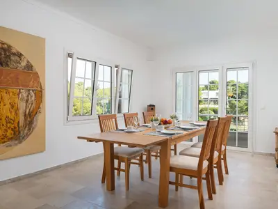 DiningRoom