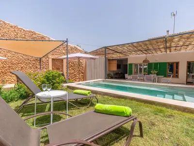 PoolOfHouse