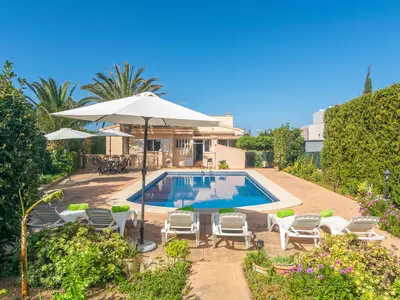 PoolOfHouse