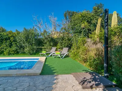 PoolOfHouse