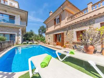 PoolOfHouse