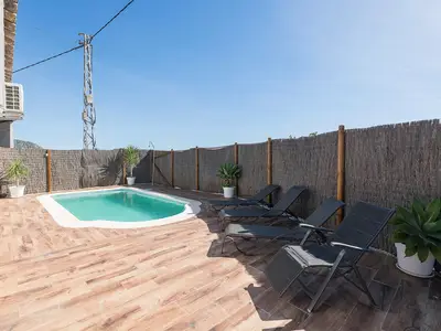 PoolOfHouse
