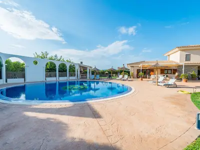 PoolOfHouse