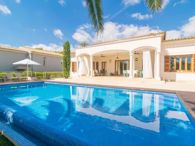 PoolOfHouse